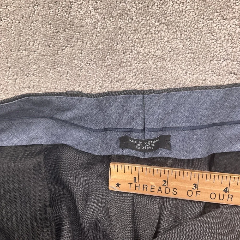 Tommy Hilfiger Suit Mens 46L 41W 31.5L Charcoal Gray Plaid Classic Neutral‎ Wool